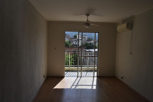 Sala de apartamento à venda com 2 quartos, 67m² em Engenho de Dentro, Rio de Janeiro