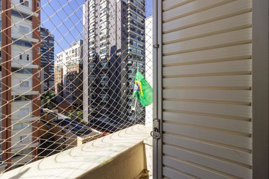Varanda do Quarto 2 de apartamento à venda com 3 quartos, 107m² em Cerqueira César, São Paulo