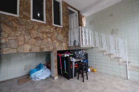 Garagem de casa à venda com 3 quartos, 135m² em Vila Olinda, São Paulo
