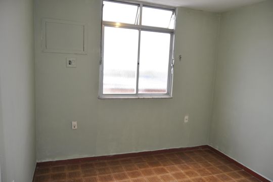 Quarto de apartamento para alugar com 3 quartos, 80m² em Pilares, Rio de Janeiro
