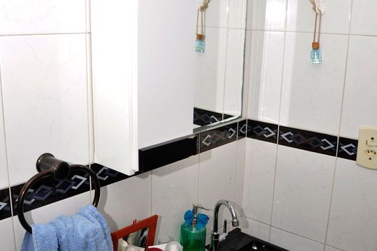Detalhe - Banheiro Social de apartamento à venda com 2 quartos, 49m² em Jardim Antartica, São Paulo