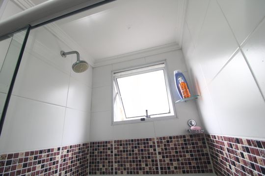 Banheiro de apartamento à venda com 2 quartos, 48m² em Jardim das Flores, São Paulo