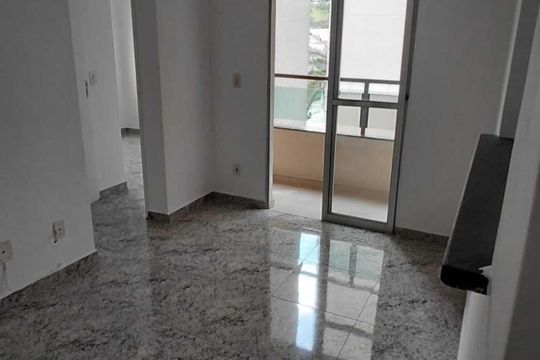 Apartamento à venda com 2 quartos, 47m² em Jardim Santa Teresinha, São Paulo