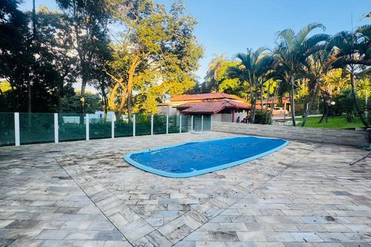 Área comum de casa à venda com 3 quartos, 2000m² em Estâncias Imperiais, Contagem
