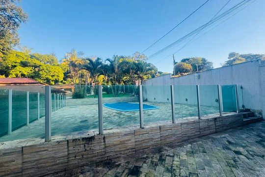 Área comum de casa à venda com 3 quartos, 2000m² em Estâncias Imperiais, Contagem