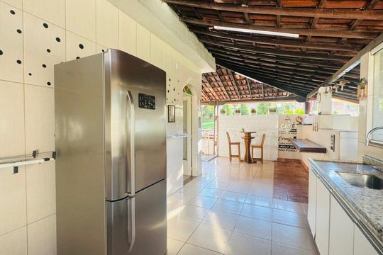 Cozinha de casa à venda com 3 quartos, 2000m² em Estâncias Imperiais, Contagem