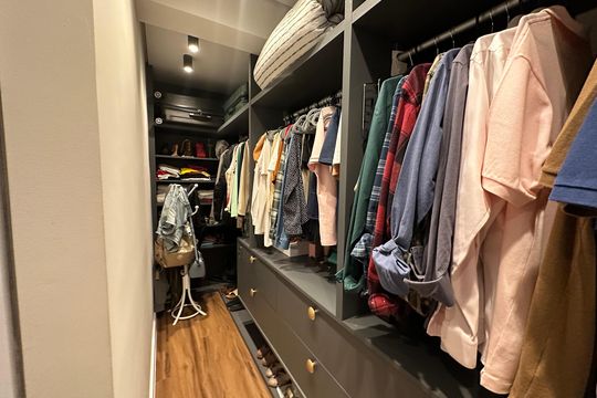 Closet da suíte 3 de apartamento à venda com 3 quartos, 87m² em Tamboré, Barueri