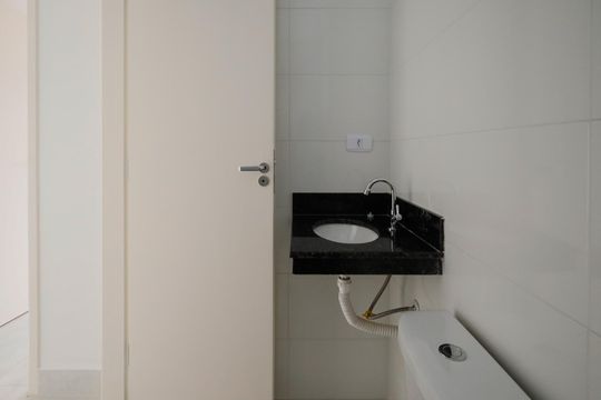Banheiro de apartamento à venda com 1 quarto, 31m² em Vila Maria Alta, São Paulo
