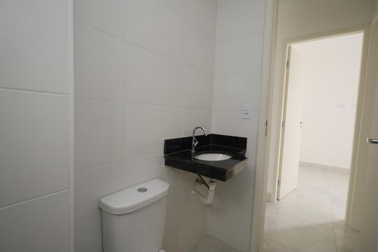 Banheiro de apartamento à venda com 2 quartos, 42m² em Vila Maria Alta, São Paulo