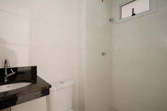 Banheiro de apartamento à venda com 1 quarto, 31m² em Vila Maria Alta, São Paulo