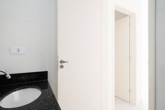 Banheiro de apartamento à venda com 1 quarto, 30m² em Vila Maria Alta, São Paulo