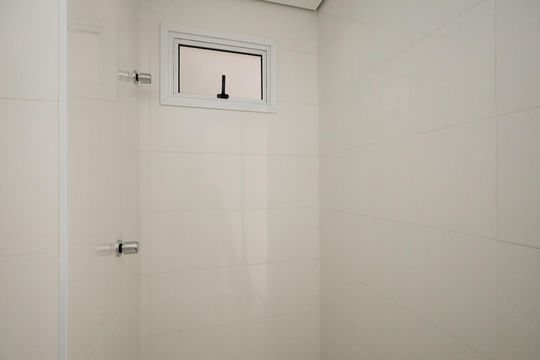 Banheiro de apartamento à venda com 1 quarto, 30m² em Vila Maria Alta, São Paulo