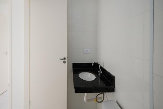 Banheiro de apartamento à venda com 1 quarto, 30m² em Vila Maria Alta, São Paulo