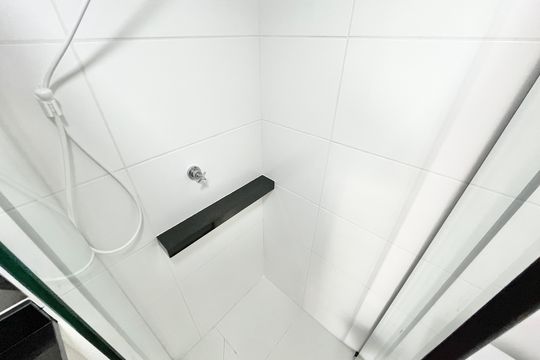 Banheiro de apartamento para alugar com 1 quarto, 30m² em Parada Inglesa, São Paulo