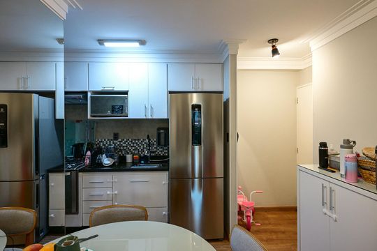 Cozinha de apartamento à venda com 2 quartos, 50m² em Jardim Monte Kemel, São Paulo