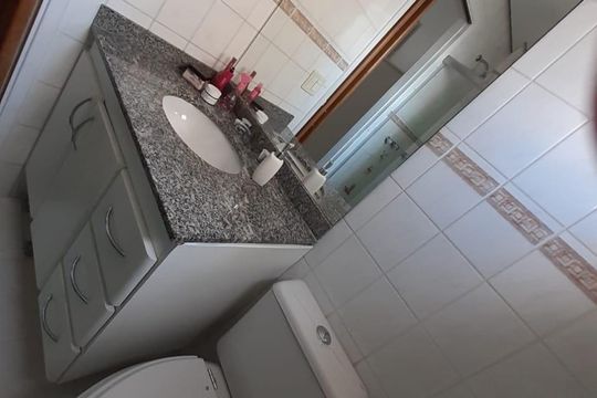Banheiro de apartamento à venda com 2 quartos, 82m² em Cambuci, São Paulo