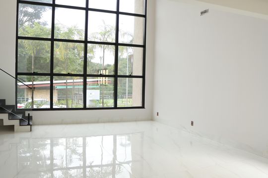 Sala de casa para alugar com 5 quartos, 530m² em Residencial Goiânia Golfe Clube, Goiânia