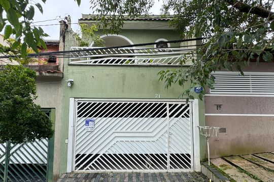 Fachada de casa à venda com 2 quartos, 125m² em Jardim Valdibia, São Bernardo do Campo