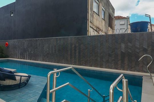 Área comum - Piscina de apartamento à venda com 0 quarto, 35m² em Passo D’areia, Porto Alegre