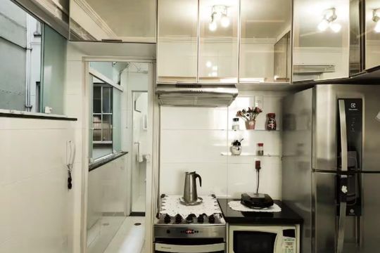 Cozinha de apartamento para alugar com 3 quartos, 67m² em Cerqueira César, São Paulo