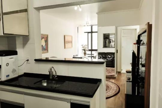 Cozinha de apartamento para alugar com 3 quartos, 67m² em Cerqueira César, São Paulo
