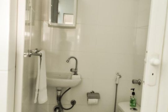 Banheiro de apartamento para alugar com 3 quartos, 67m² em Cerqueira César, São Paulo