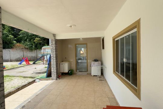 Área de Serviço de casa para alugar com 8 quartos, 800m² em Jardim Interlagos, Maricá