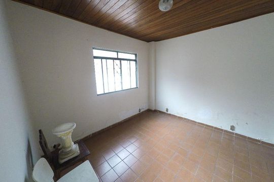 Casa à venda com 2 quartos, 400m² em Jardim, Santo André