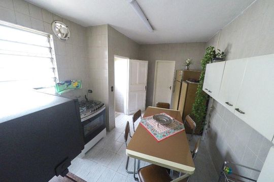 Casa à venda com 2 quartos, 400m² em Jardim, Santo André