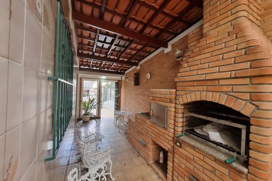 Quintal de casa à venda com 3 quartos, 180m² em Tucuruvi, São Paulo
