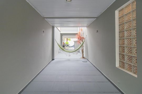Garagem de casa à venda com 2 quartos, 183m² em Hípica, Porto Alegre