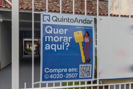 Placa de casa à venda com 2 quartos, 183m² em Hípica, Porto Alegre