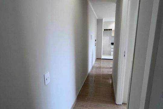 Corredor de apartamento à venda com 2 quartos, 41m² em Jardim do Lago, Osasco