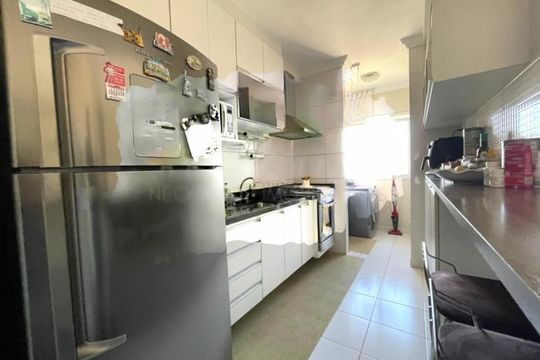Foto 12 de apartamento à venda com 2 quartos, 72m² em Jardim Tupanci, Barueri