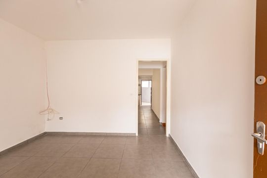 Sala de estar de casa para alugar com 3 quartos, 170m² em Vila Marari, São Paulo