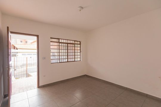 Casa para alugar com 3 quartos, 170m² em Vila Marari, São Paulo