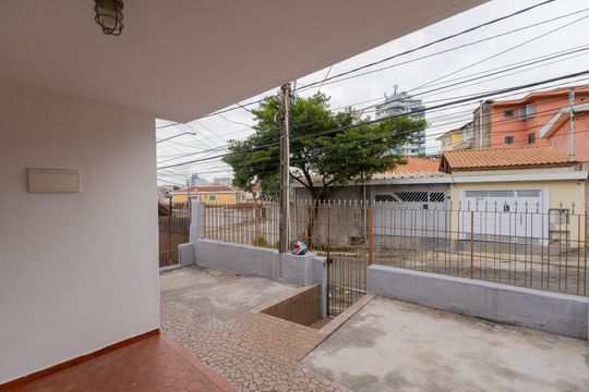 Quintal de casa para alugar com 3 quartos, 170m² em Vila Marari, São Paulo