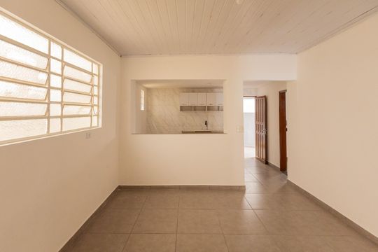 Cozinha de casa para alugar com 3 quartos, 170m² em Vila Marari, São Paulo