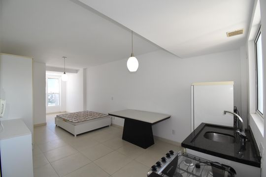 Kitnet/Studio para alugar com 1 quarto, 47m² em Centro, Curitiba