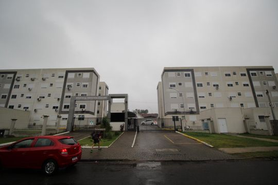 Fachada de apartamento à venda com 2 quartos, 45m² em Rubem Berta, Porto Alegre