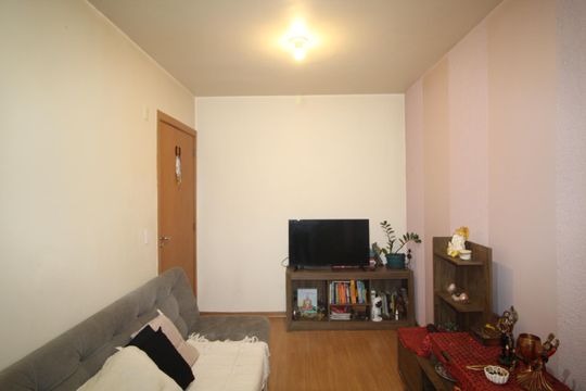 Apartamento à venda com 2 quartos, 45m² em Rubem Berta, Porto Alegre