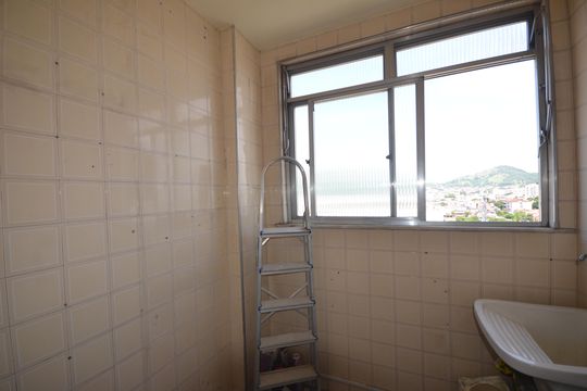 Área de Serviço de apartamento para alugar com 2 quartos, 58m² em Cascadura, Rio de Janeiro