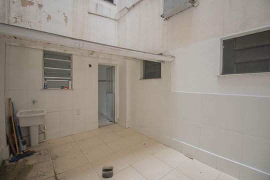 Área de Serviço de apartamento para alugar com 2 quartos, 90m² em Porto da Pedra, São Gonçalo