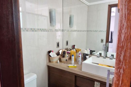 Banheiro de apartamento à venda com 2 quartos, 83m² em Jardim Avelino, São Paulo