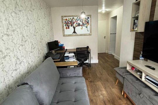 Sala de apartamento à venda com 2 quartos, 50m² em Vila Mira, São Paulo