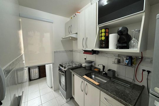 Cozinha de apartamento à venda com 2 quartos, 50m² em Vila Mira, São Paulo
