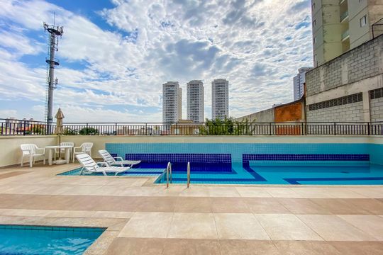 Piscina de apartamento à venda com 2 quartos, 49m² em Vila Valparaíso, Santo André
