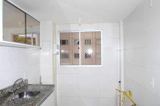 Cozinha e Área de Serviço de apartamento à venda com 2 quartos, 49m² em Pousada Santo Antonio, Belo Horizonte