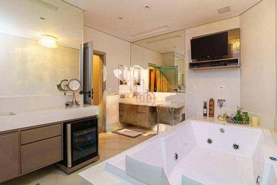 Casa à venda com 5 quartos, 1200m² em Residencial Tambore, Barueri