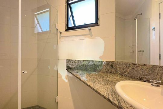 Casa à venda com 4 quartos, 2400m² em Alphaville, Santana de Parnaíba